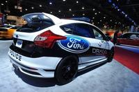 SEMA 2013: Ford Focus ST By Drag Racing Against Gangs & Grafitti 