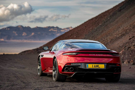 Aston Martin Db9 Superleggera 13