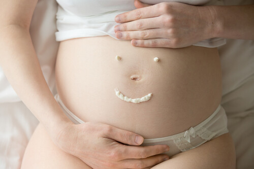 Rutina anti estrías: cuatro pasos para cuidar tu piel en el embarazo