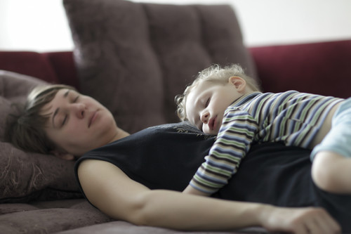 ¿Tu hijo aún la duerme? Siete beneficios de la siesta en los niños