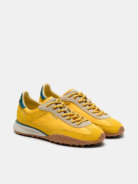 zapatillas amarillas