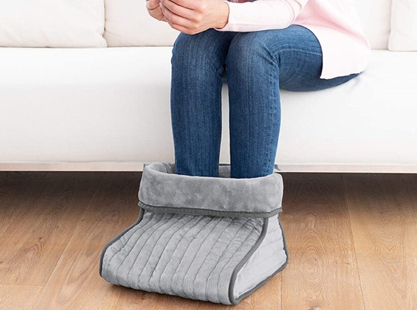 Si quieres ahorrar en calefacción y estar calentito en casa, este calientapiés que arrasa en Amazon es barato, eficaz y está muy rebajado