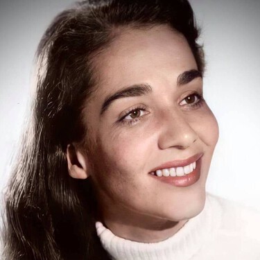 Chavela Vargas, artista mexicana que cantaba a otras mujeres: "Yo me puse pantalones y el público se quedó callado"