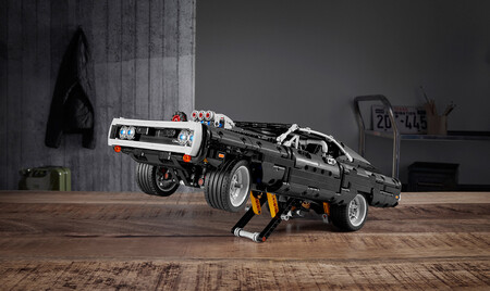Dodge Charger 'The Fast and the Fuirous" LEGO Technic