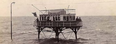 Se movía por el agua, tenía flotadores y botes salvavidas. En el siglo XIX alguien inventó el tren más extraño de la historia. Para sorpresa de nadie fracasó