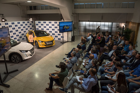 Peugeot 208 2019 46