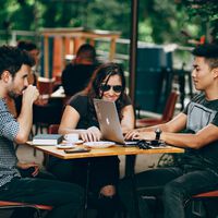 ¿La Gen Z es la generación más perezosa? Una encuesta aborda la pregunta del millón y demuestra que todas han sido igual de "vagas"