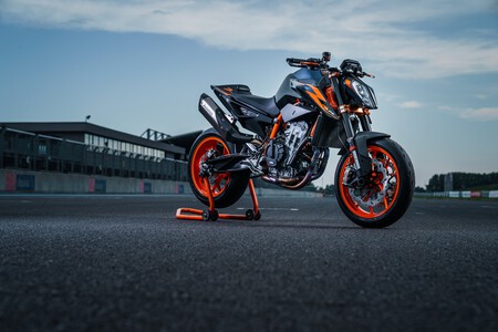 Ktm 890 Duke R 2022 Precio 001