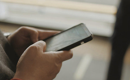Las apps y webs que te hacen esperar cuando en realidad obtienen los resultados en instantes 