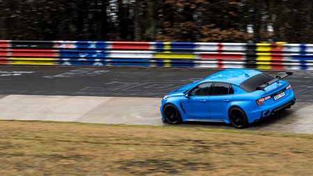 Lynk & Co 03 Cyan Concept