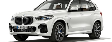 El BMW X5 híbrido enchufable o xDrive45e promete una autonomía eléctrica... ¡de hasta 80 kilómetros!