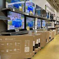 QLED, de 55 pulgadas y con Google TV: Carrefour liquida esta smart TV y te regala un cupón de 56 euros