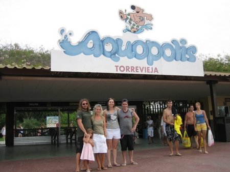 El Parque Acuático “Aquópolis” hará descuento a los alumnos de las Escuelas Municipales Deportivas