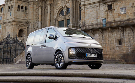 Hyundai Staria 2022