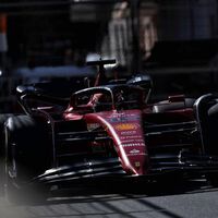 Charles Leclerc frena a los Red Bull en Bakú y Fernando Alonso da la sorpresa en los entrenamientos libres