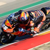 Raúl Fernández se reivindica como el rey de las poles en Teruel y los rivales de Albert Arenas despiertan