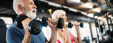 El entrenamiento de fuerza es importante, pero a partir de los 60 debería ser obligatorio 