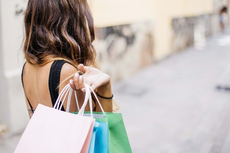 Hay quién ha estudiado  por qué compramos más de lo que necesitamos y no es fácil dejar el hábito