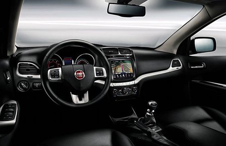 Puesto de conducción del Fiat Freemont