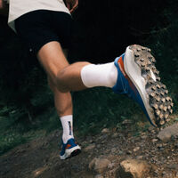 La nueva tormenta nos pilla preparados con las nuevas zapatillas Salomon impermeables, cómodas y tiradas de precio  