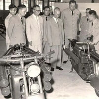 Mitsubishi fue la quinta marca de motos japonesa, aunque su único gran invento fue un scooter con bazooka