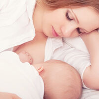 Cómo saber si tienes producción excesiva de leche materna y qué puedes hacer para regularla si es necesario