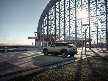 Mazda MX-30 e-Skyactiv R-EV R Edition