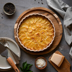 Patatas gratinadas a los cuatro quesos: receta de la guarnición perfecta que nunca falla 