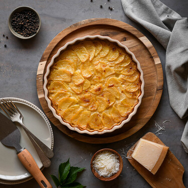 Patatas gratinadas a los cuatro quesos: receta de la guarnición perfecta que nunca falla 