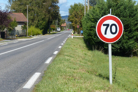 Senal De 70 Km H