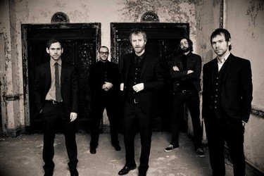 The National, te enseñan cómo se destroza un traje en el vídeo de 'Graceless' 