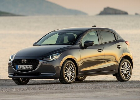 Un nuevo modelo basado en el Toyota Yaris podría reemplazar el Mazda2 actual