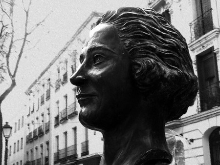 Contadles a vuestras hijas que si las mujeres podemos votar hoy en día, es gracias a Clara Campoamor