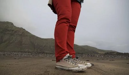 Prolongue la vida de sus pantalones tiñéndolos