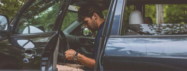 "Intentaron enriquecerse rompiendo el mercado". 800 conductores de Uber estafaron 40 millones de dólares usando móviles pirateados