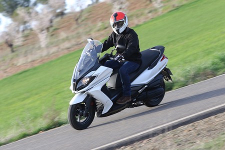 Prueba Kymco Super Dink 125 350 09