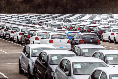 España consolida un ritmo positivo de ventas de coches en 2016, con 1,15 millones de unidades matriculadas