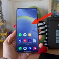 Si extrañas los móviles compactos, One UI tiene la solución: puedes hacer de todo con una sola mano con esta app