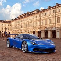 El Pininfarina Battista continúa abriéndonos el apetito, estrena color y un ligero facelift