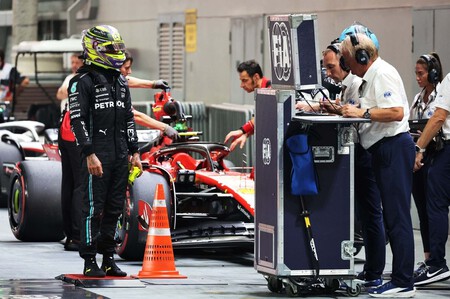Hamilton Ferrari F1 Verificacion