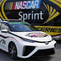 Toyota Mirai, el primer "pace car" de la NASCAR a hidrógeno 