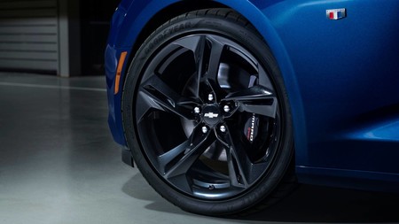 Chevrolet Camaro 2019 8