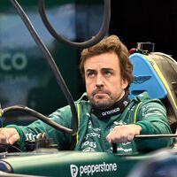 Aston Martin F1 lo confirma: el motor Honda vibra tanto que los espejos y las luces del coche de Fernando Alonso se caen en marcha