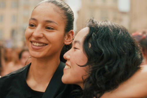 'La hija pequeña' es todo lo que necesita el cine LGTBIQ+ ahora. Un drama sobre identidad, fe y deseo sin dramatismos innecesarios