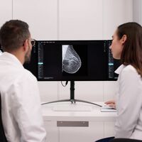Testada com 105 mil mulheres, inteligência artificial atua como segunda leitura em mamografias e ajuda a identificar o câncer de mama precocemente 