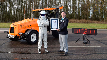 El tractor más rapido del mundo lo ha desarrollado Top Gear y hace historia a 140,3 km/h