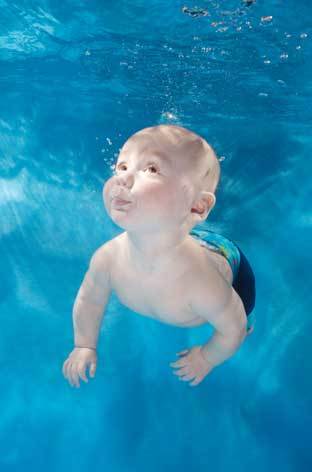 Matronatación: ¡bebés al agua!