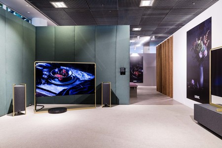 Loewe quiere dar un giro de tuerca a los televisores OLED y apuesta por hacerlos modulares