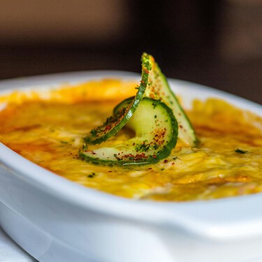 Calabacín, champiñones y queso: la lasaña saludable que enamora incluso a los más carnívoros