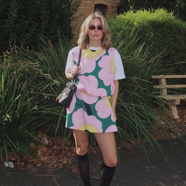 Lo siento por las Samba pero estas nuevas New Balance metalizadas son la verdadera joya de los looks de las modernas